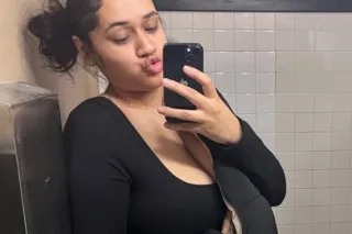 😘ONLY HERE FOR A LIMITED TIME ... - Image 4