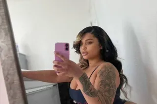 Freaky with a Fat Ass 🍑Pretty ... - Image 1