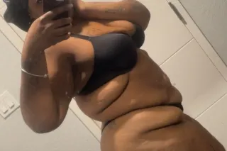 Cinnamon the head Dr. ON DUTY READ AD PLEASE - Image 4