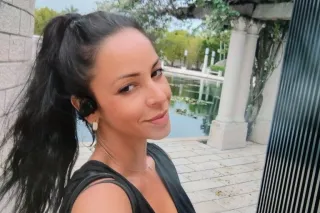 Internacional Porno Model in Miami beach. - Image 11