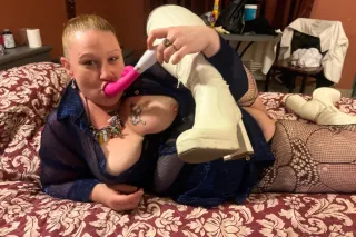 FREAKY FRIDAY Blow Job SPECAILS.... cum get your soul sucked out!!!!! (calls only) come get your soul sucked out BEFORE you spend all say with her with no blow job. bj covered $100 SPECIALS no raw - Image 3